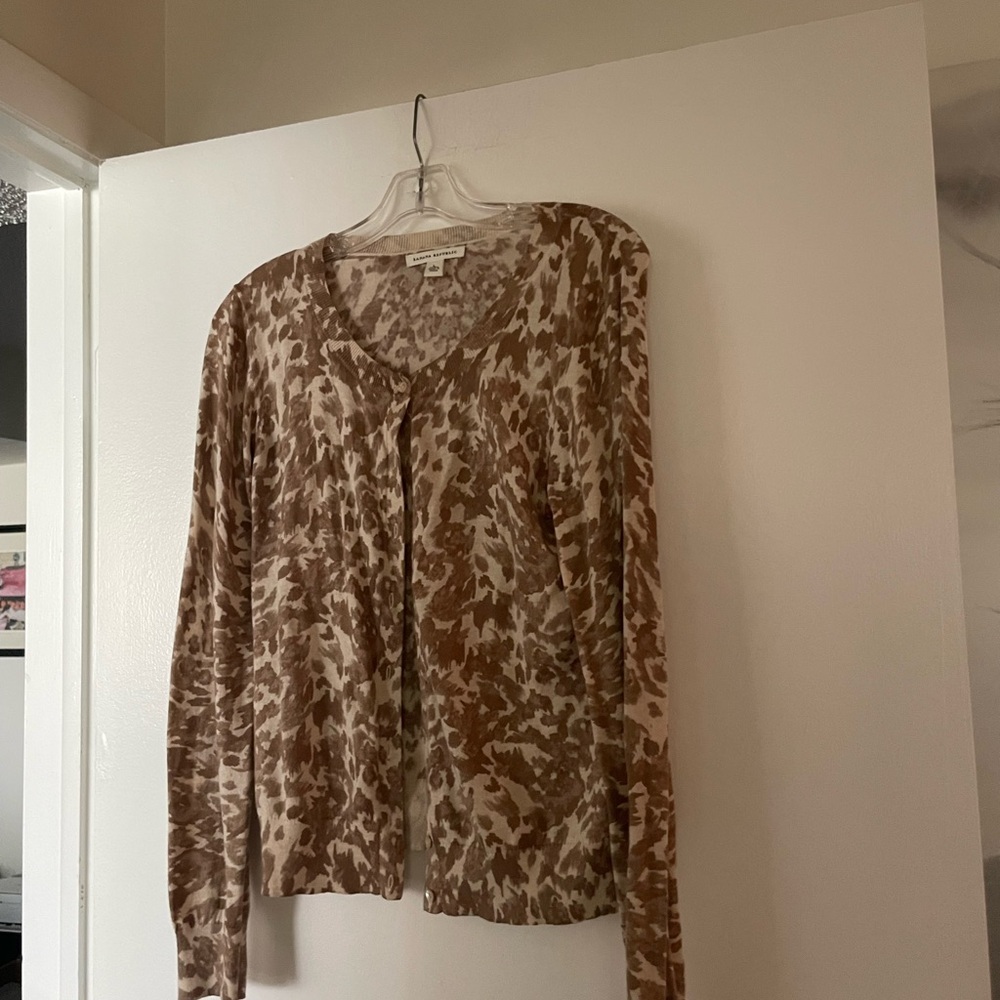 Banana Republic Brown and Cream Long-Sleeve Button Cardigan